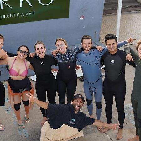 Lisbon Soul Surf Camp Hostel Кашкайш Екстериор снимка