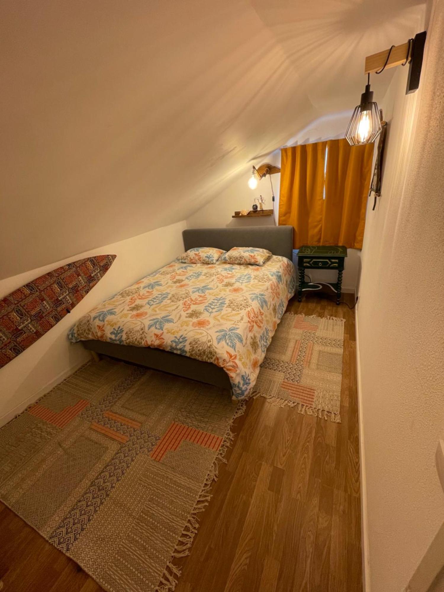 Lisbon Soul Surf Camp Hostel Кашкайш Екстериор снимка
