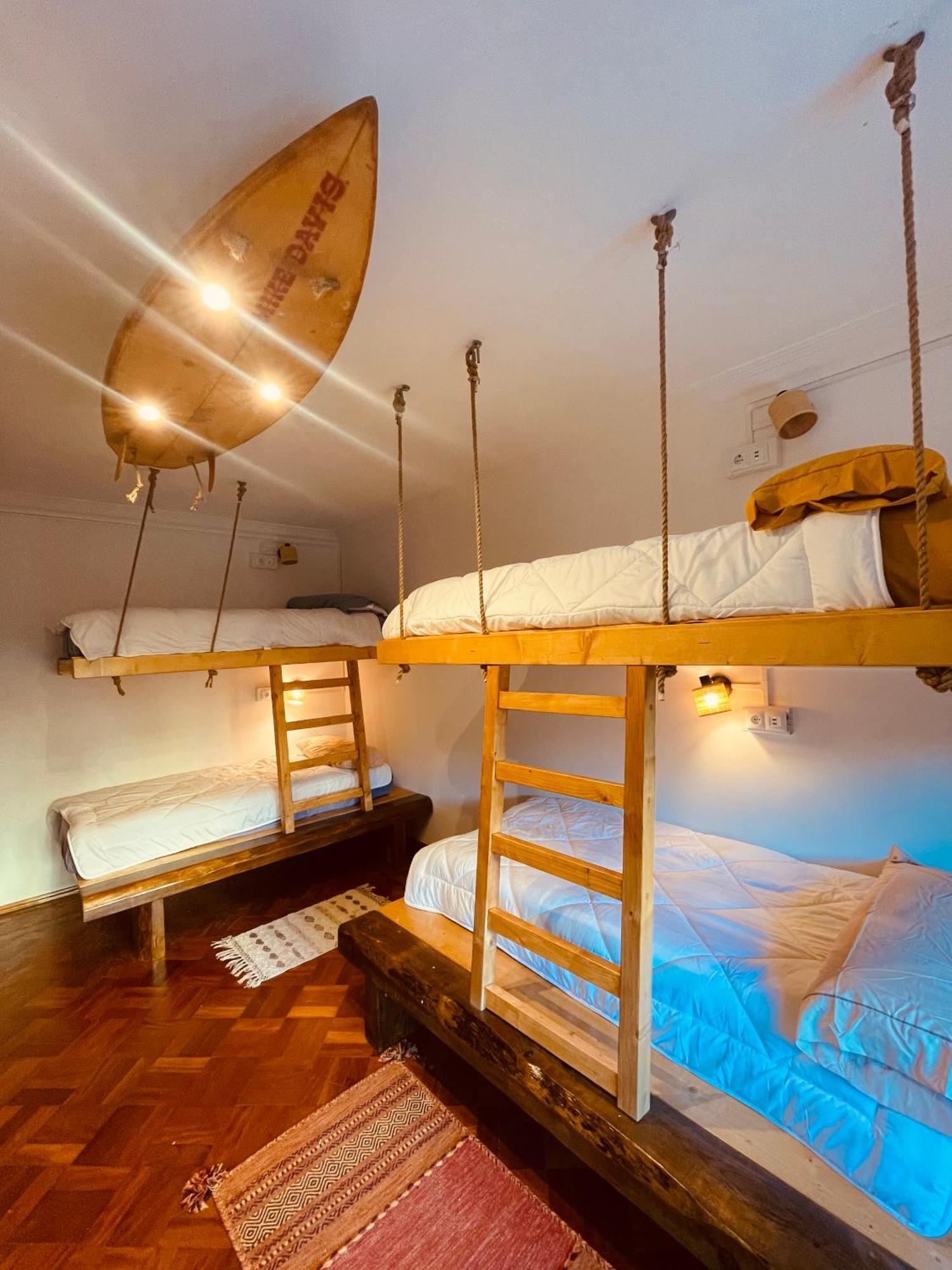 Lisbon Soul Surf Camp Hostel Кашкайш Екстериор снимка