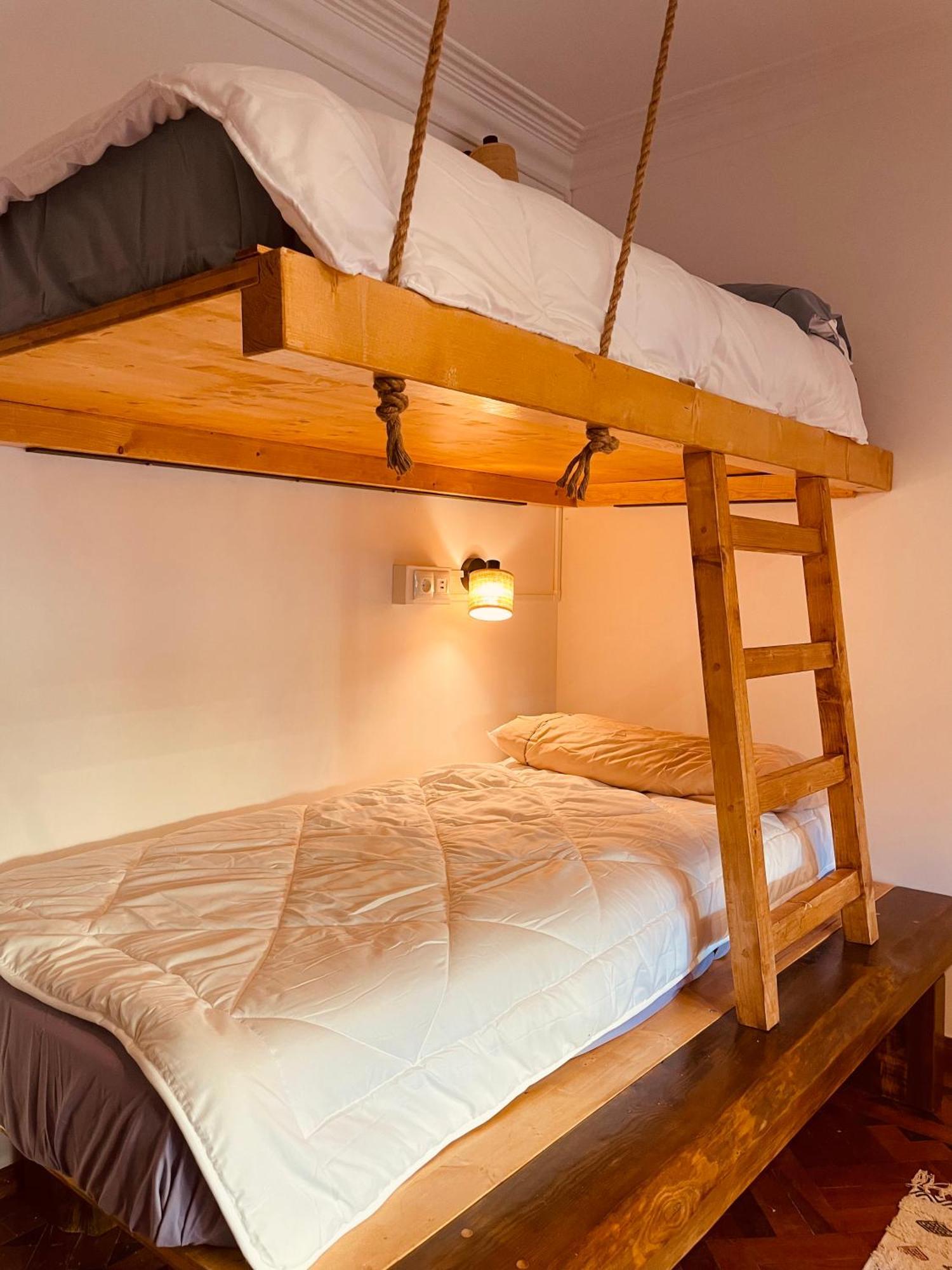 Lisbon Soul Surf Camp Hostel Кашкайш Екстериор снимка