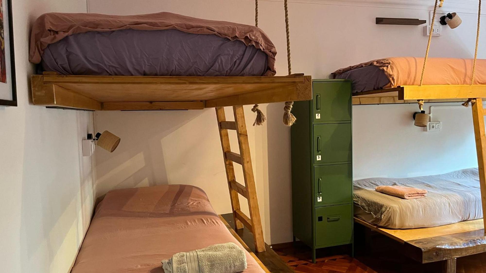 Lisbon Soul Surf Camp Hostel Кашкайш Екстериор снимка