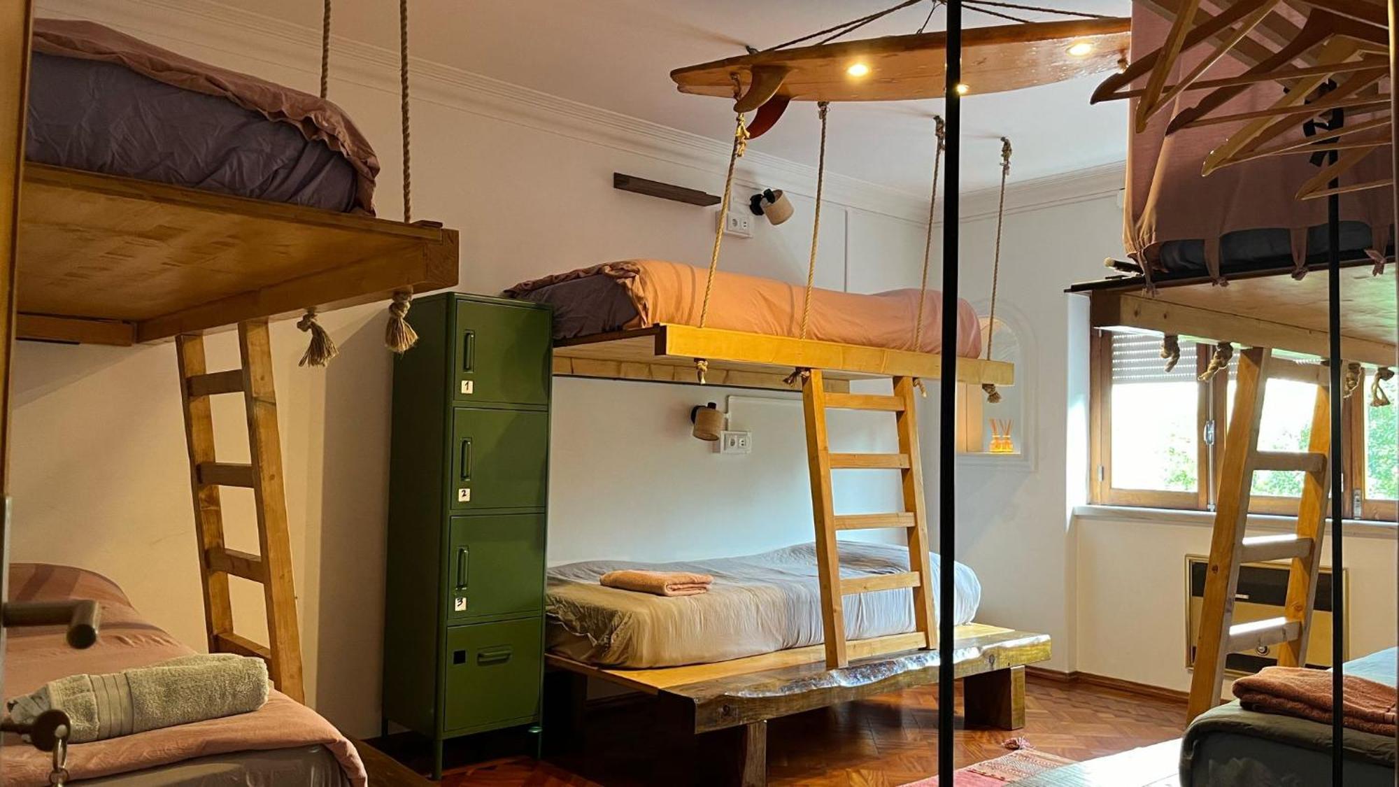 Lisbon Soul Surf Camp Hostel Кашкайш Екстериор снимка