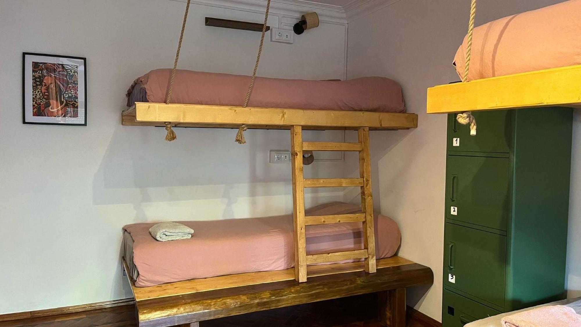 Lisbon Soul Surf Camp Hostel Кашкайш Екстериор снимка